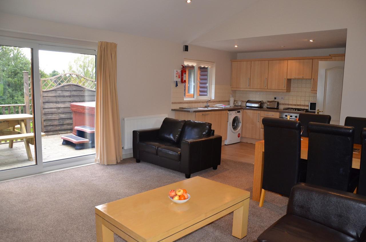 Bodmin Holiday Park Lanivet Bagian luar foto